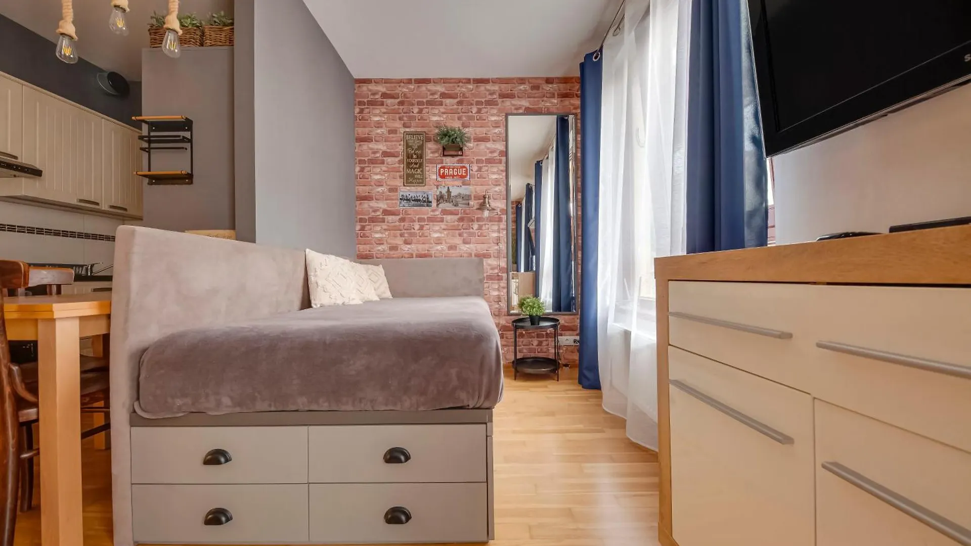 Centrum Royal Studio Prag